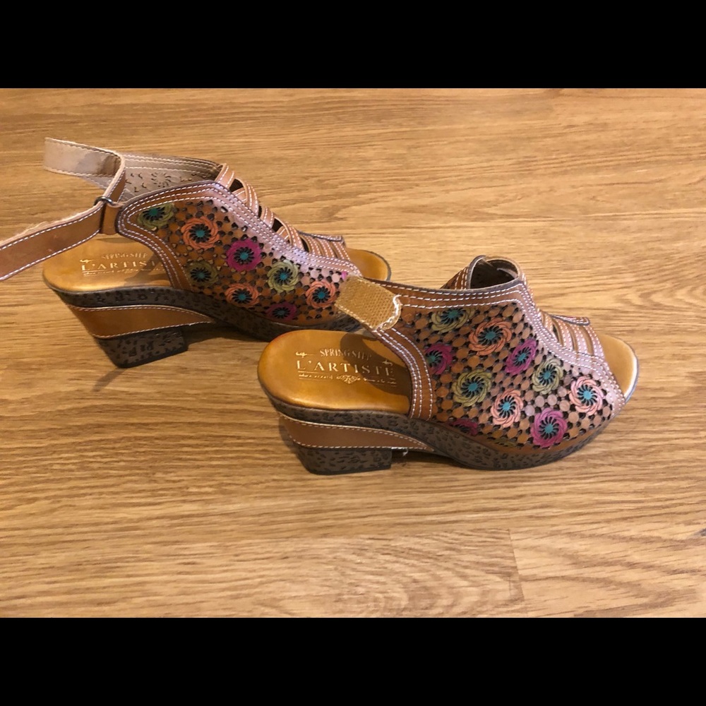 Spring Step leather sandal. 7 1/2 medium.